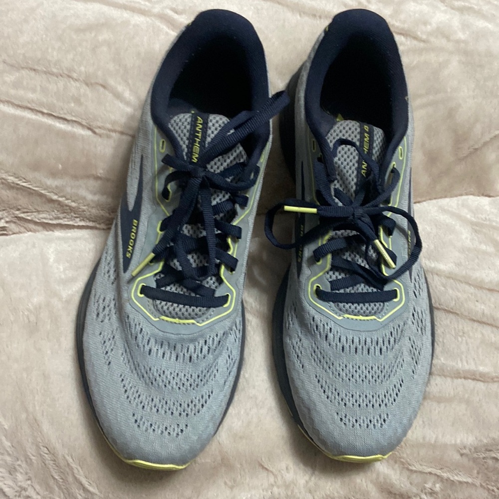 Men’s Brooks Running Shoes